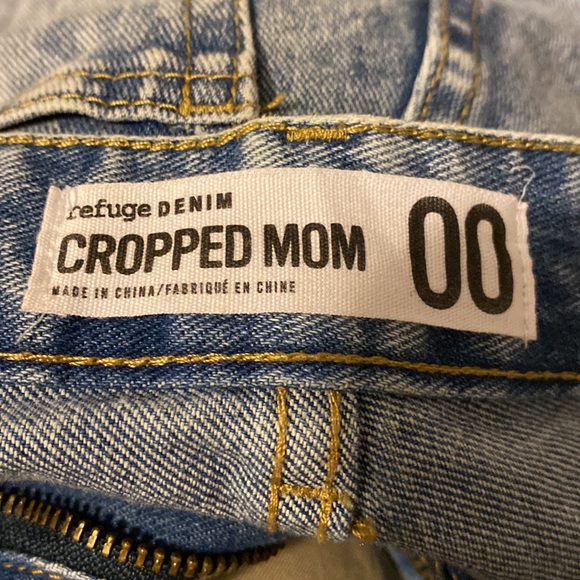 Ripped baggy jeans - Picture 3 of 3